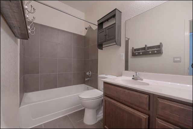 14676 OLDENBERG Court, El Paso, TX 79938