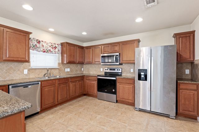 9105 Sun Haven Way, Fort Worth, TX 76244