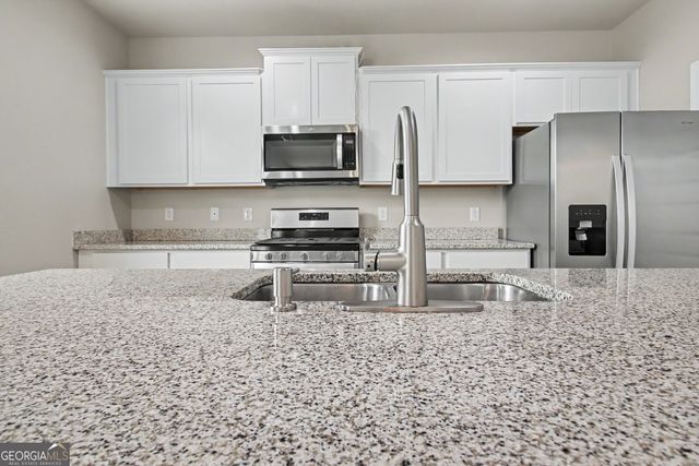 19 White Spruce Way, Newnan, GA 30265