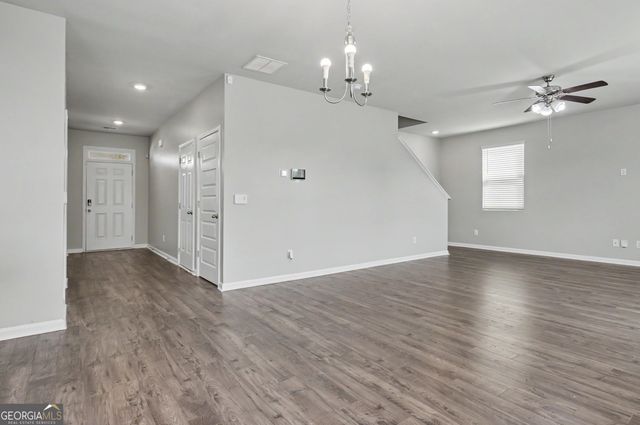 19 White Spruce Way, Newnan, GA 30265