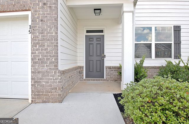 19 White Spruce Way, Newnan, GA 30265