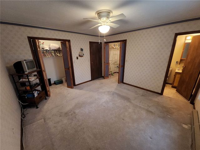 6722 Pheasant Ln, Bath, NY 14810