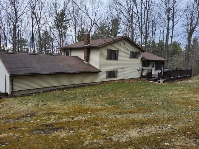 6722 Pheasant Ln, Bath, NY 14810