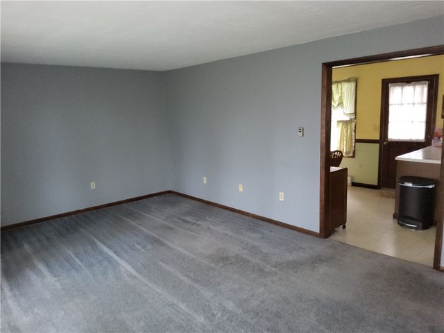 6722 Pheasant Ln, Bath, NY 14810