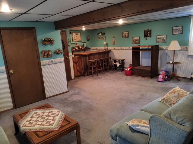 6722 Pheasant Ln, Bath, NY 14810