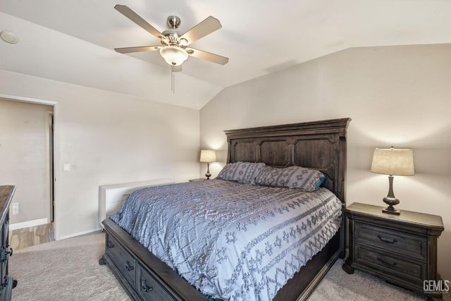 9115 Green Bank Street, Bakersfield, CA 93312