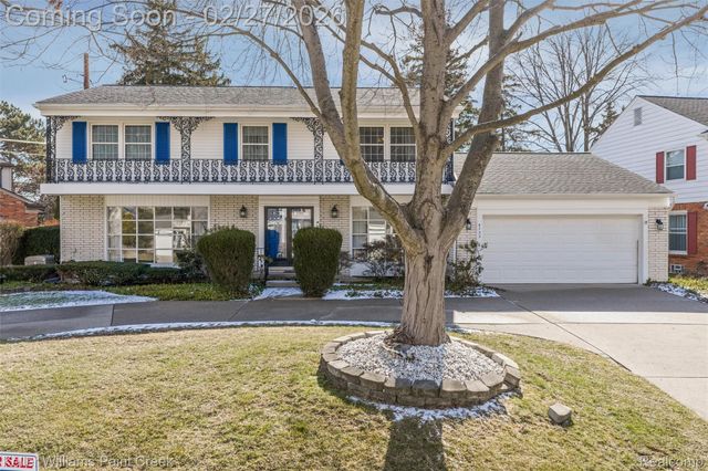 4732 Barcroft Way, Sterling Heights, MI 48310