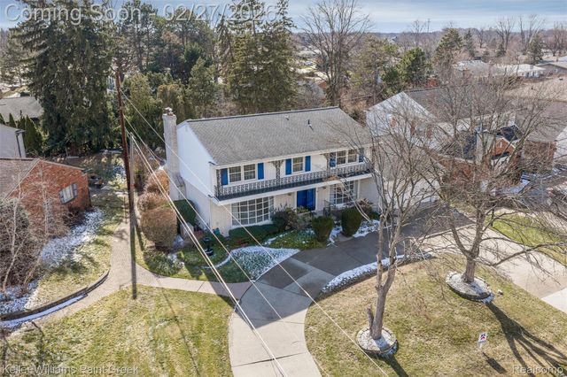 4732 Barcroft Way, Sterling Heights, MI 48310