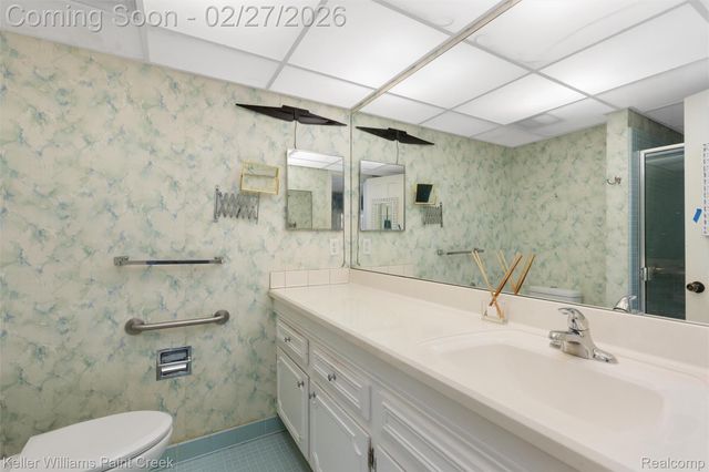 4732 Barcroft Way, Sterling Heights, MI 48310