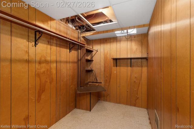 4732 Barcroft Way, Sterling Heights, MI 48310