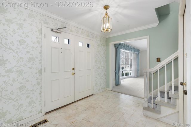 4732 Barcroft Way, Sterling Heights, MI 48310