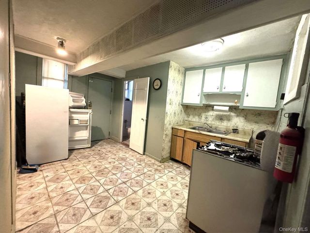 625 E 93rd Street, Brooklyn, NY 11236
