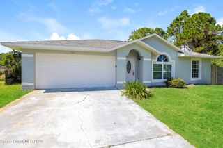 250 Bayshore Avenue NW, Palm Bay, FL 32907