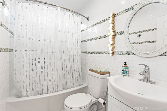 5101 Chateau, Irvine, CA 92604