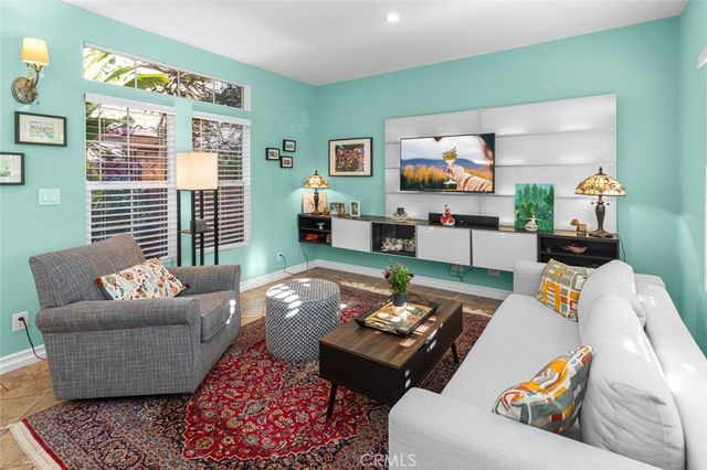 5101 Chateau, Irvine, CA 92604