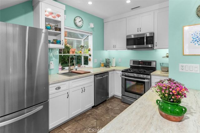 5101 Chateau, Irvine, CA 92604