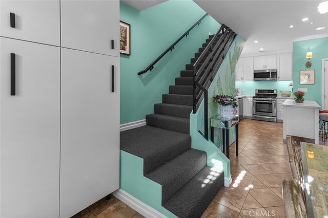 5101 Chateau, Irvine, CA 92604