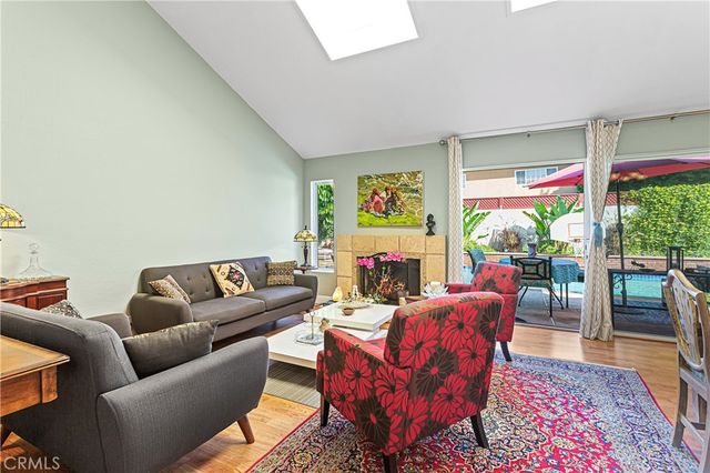 5101 Chateau, Irvine, CA 92604