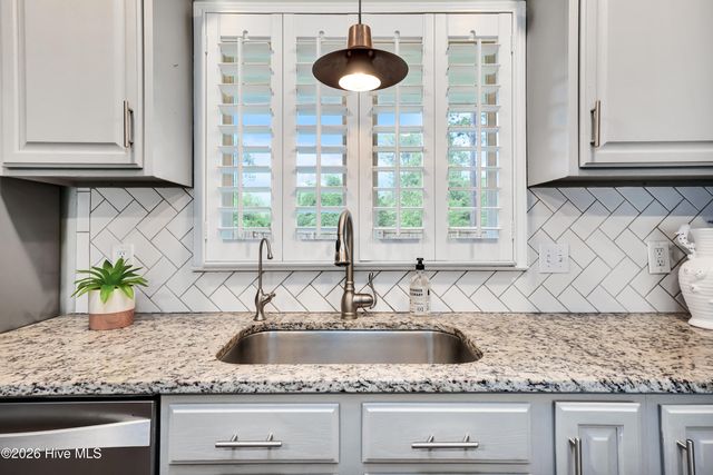 102 Chelsea Lane, Wilmington, NC 28409