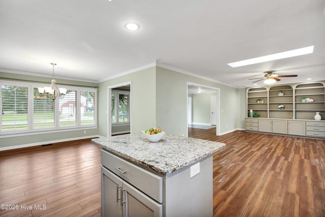 102 Chelsea Lane, Wilmington, NC 28409