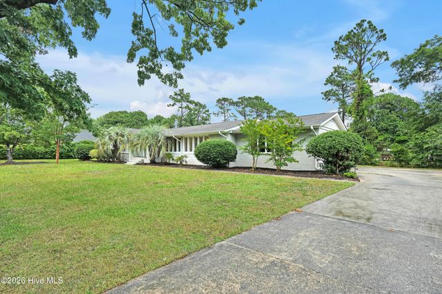 102 Chelsea Lane, Wilmington, NC 28409