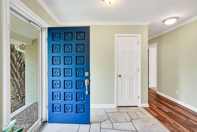 102 Chelsea Lane, Wilmington, NC 28409
