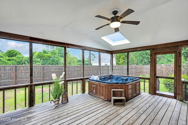 102 Chelsea Lane, Wilmington, NC 28409