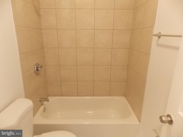 5619 ARCH ST, Philadelphia, PA 19139