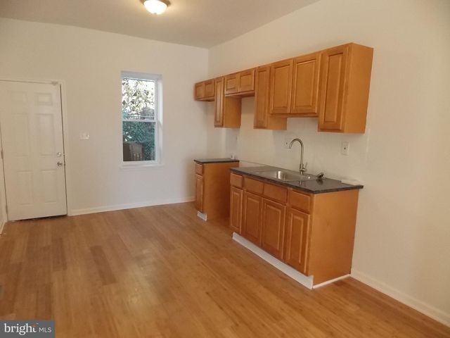 5619 ARCH ST, Philadelphia, PA 19139