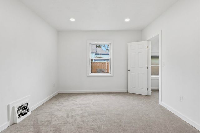 2313 E 5TH Ave, Spokane, WA 99202