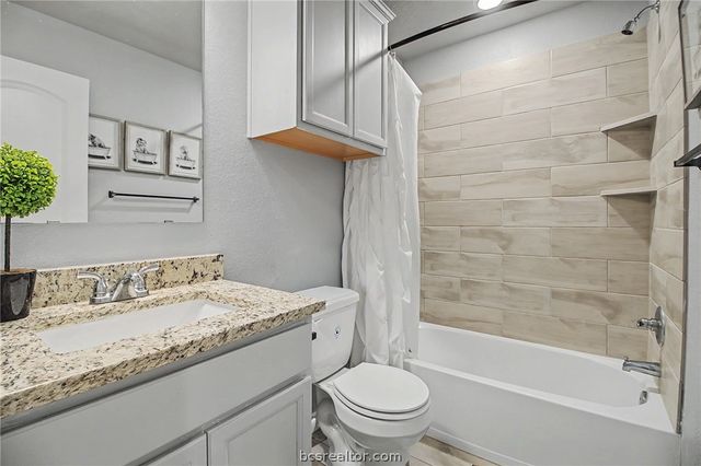 2111 Markley Drive, Bryan, TX 77807