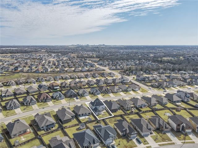 2111 Markley Drive, Bryan, TX 77807