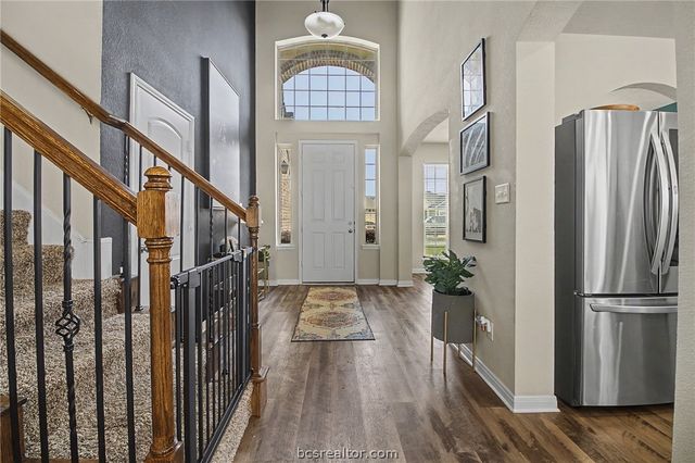 2111 Markley Drive, Bryan, TX 77807