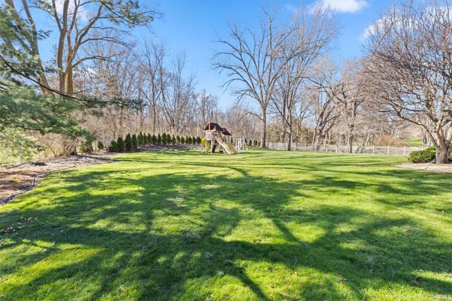 54511 Hunters Court, Elkhart, IN 46514