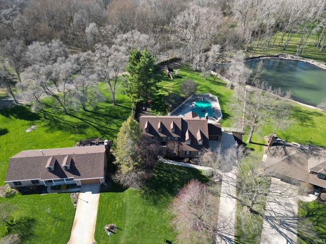 54511 Hunters Court, Elkhart, IN 46514