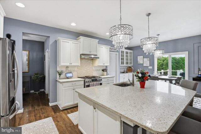 60 BLAINE DR, Manchester, PA 17345