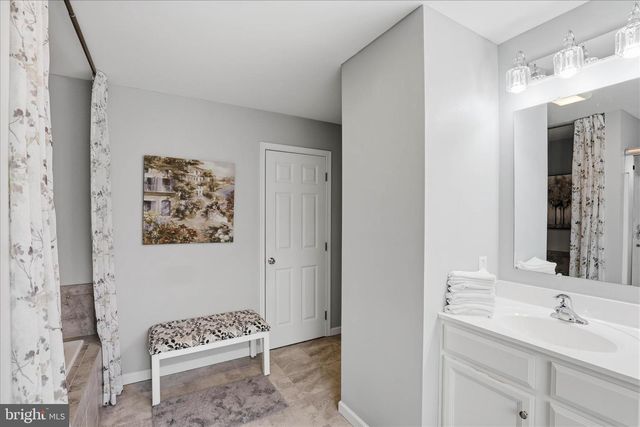 60 BLAINE DR, Manchester, PA 17345