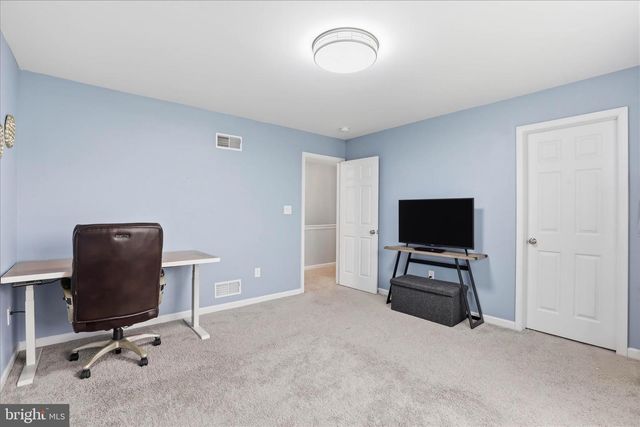 60 BLAINE DR, Manchester, PA 17345