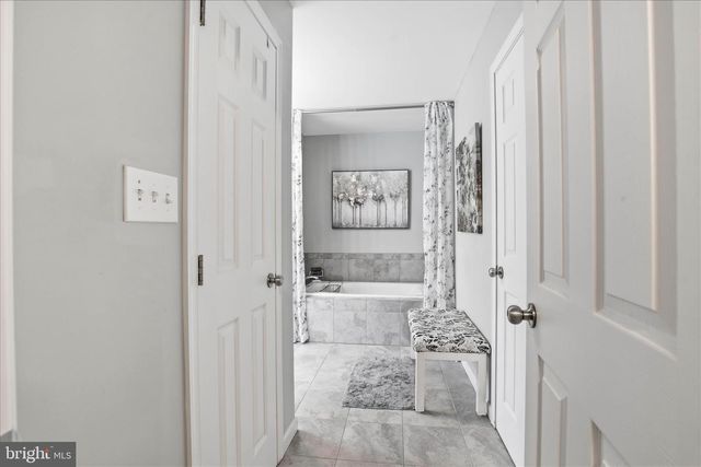 60 BLAINE DR, Manchester, PA 17345