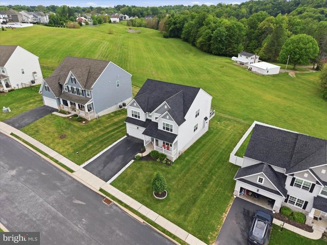 60 BLAINE DR, Manchester, PA 17345