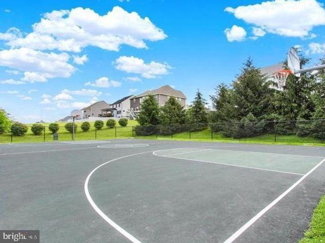 60 BLAINE DR, Manchester, PA 17345