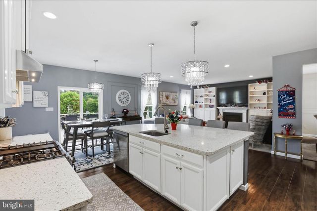 60 BLAINE DR, Manchester, PA 17345