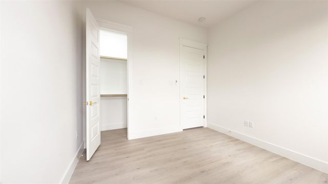 823 North Loop, Houston, TX 77022