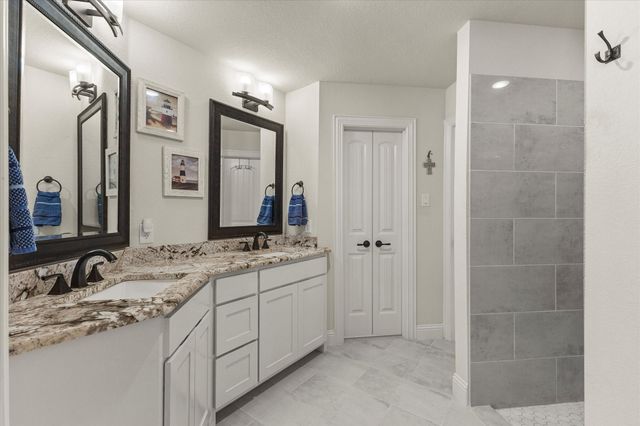 157 Eagle Pass, Royse City, TX 75189