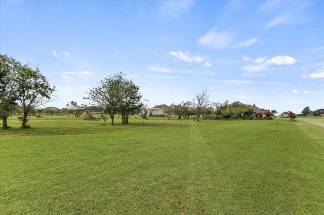 157 Eagle Pass, Royse City, TX 75189
