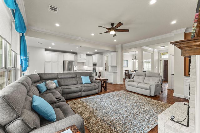 157 Eagle Pass, Royse City, TX 75189