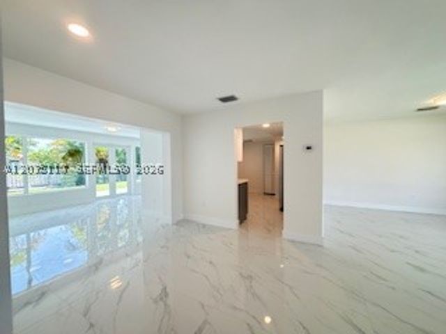 9020 NW 24PL, Sunrise, FL 33322