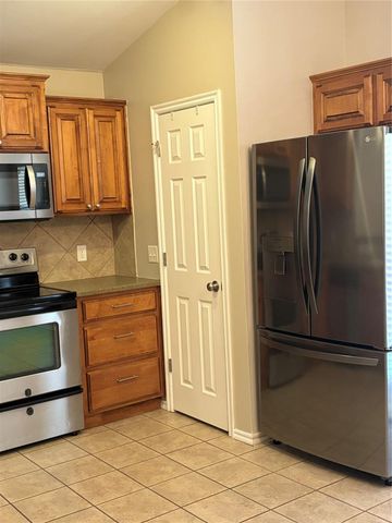 3005 Grant Road, Norman, OK 73071