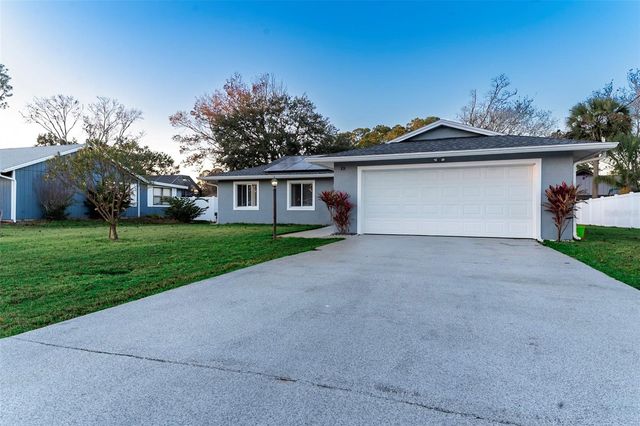 13 BELLEAIRE DRIVE, Palm Coast, FL 32137