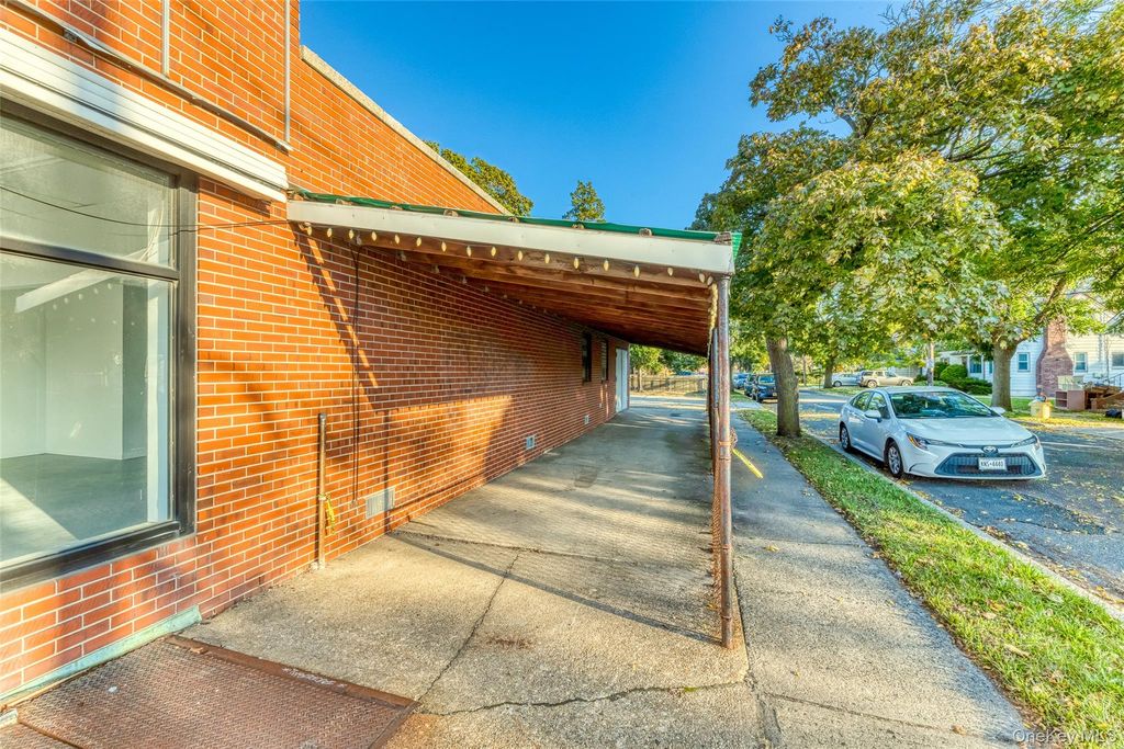 153-155 Woodbury Road, Hicksville, NY 11801 — photo 2
